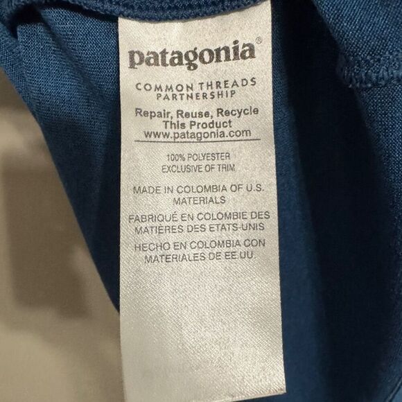 Patagonia blue men’s front pocket slim fit t-shirt size medium - Picture 5 of 5